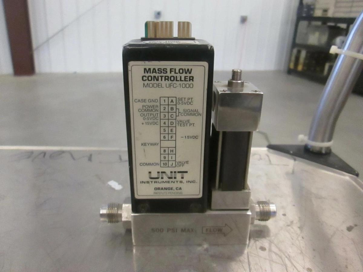 Used Unit UFC-1000 Mass Flow Controller MFC, SiH4 200 SCCM, Used