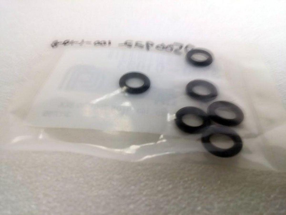 Used AMAT Applied Materials 3700-01033 O-Ring ID.299 CSD.103 Viton 75Duro, Bag of 6