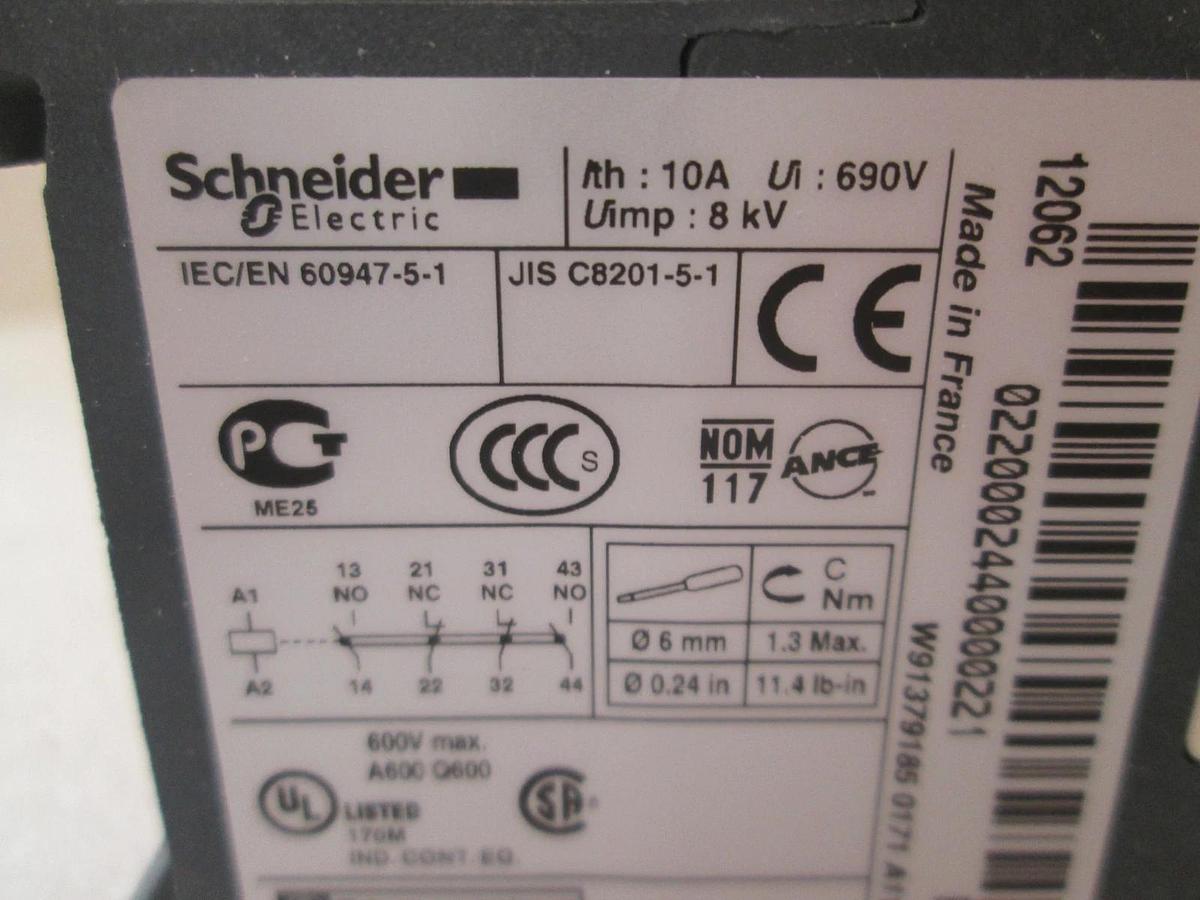 Schneider Electric, CA3KN22BD, Control Relay, Used