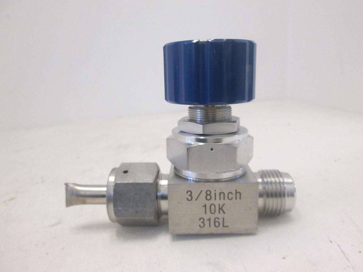 Used Nippon Sanso, 316L 10 K 3/8", Stainless Steel Valve, Used