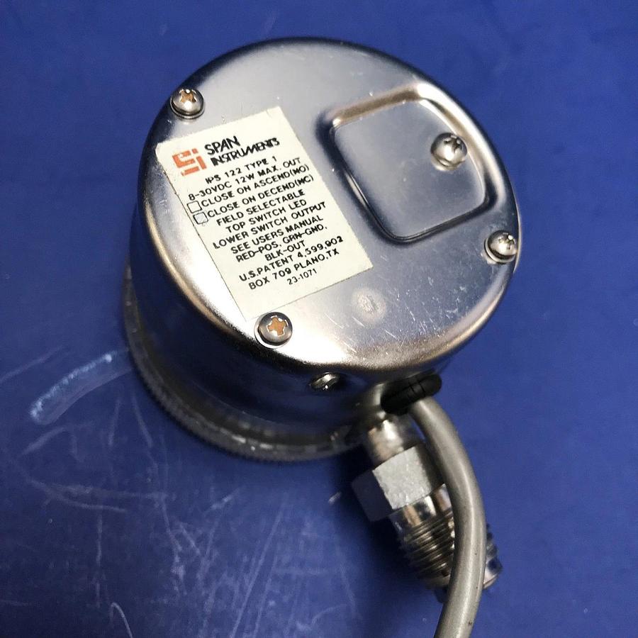Used SPAN IPS 122 TYPE 1 Indicating Pressure Switch, 0-1000 psi, 1/4" MVCR, Used