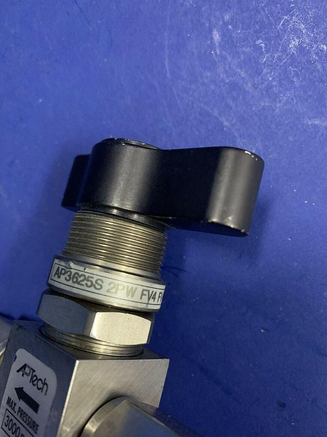 Used APTech AP3625SM 2PW FV4 FV4 Manual Diaphragm Valve, 1/4" FVCR, Used