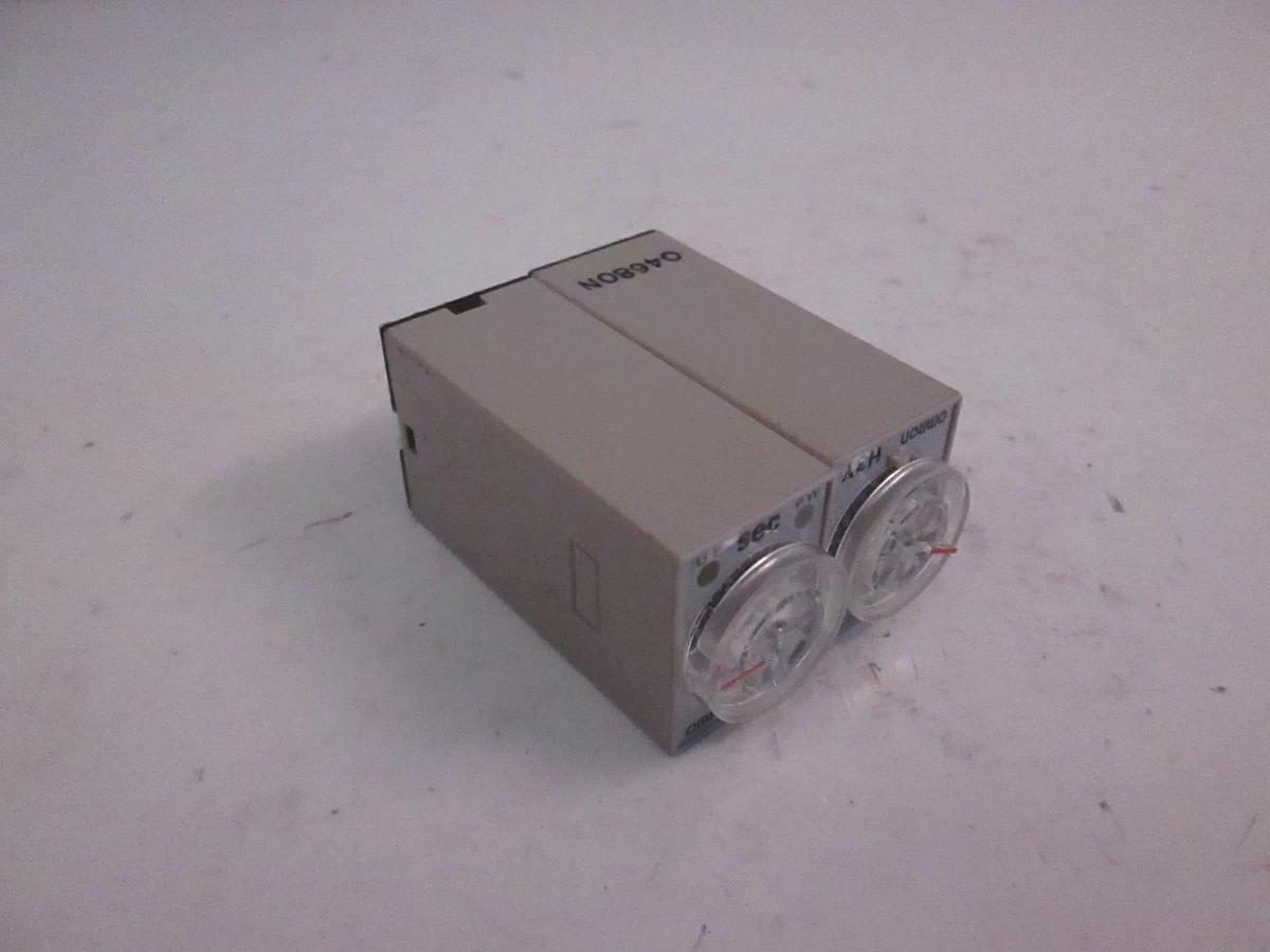 Used Omron H3Y-4 Timer, 0-5 Seconds, Lot of 2