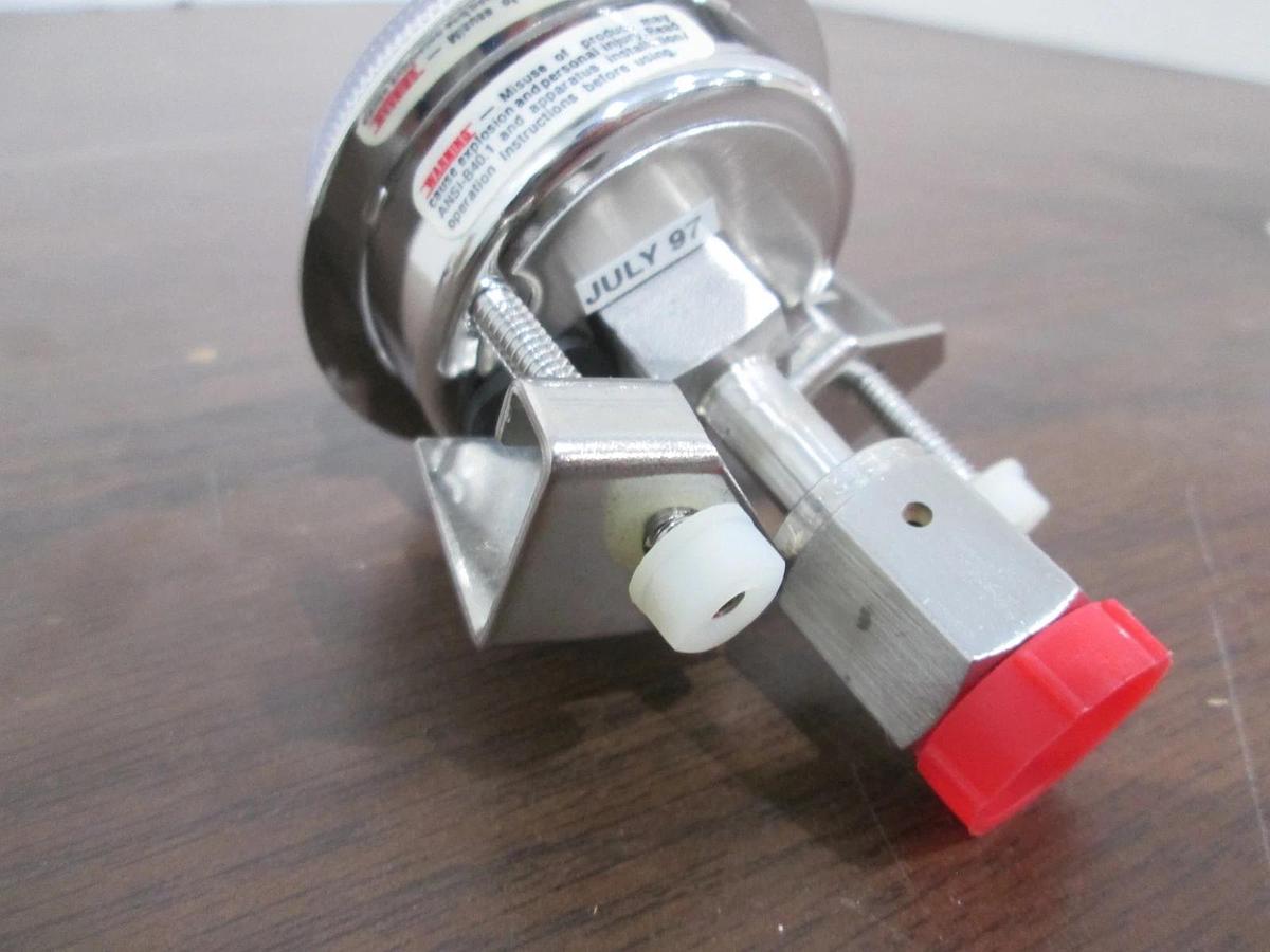 Used Span, 01-0119-E, 0-30 PSI, Gauge, Back Mount, New