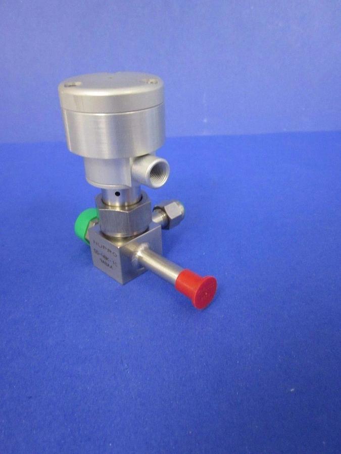 Nupro SS-4BK-1C-9ABAA Bellows Sealed Valve w/ NC Actuator, 3 Way