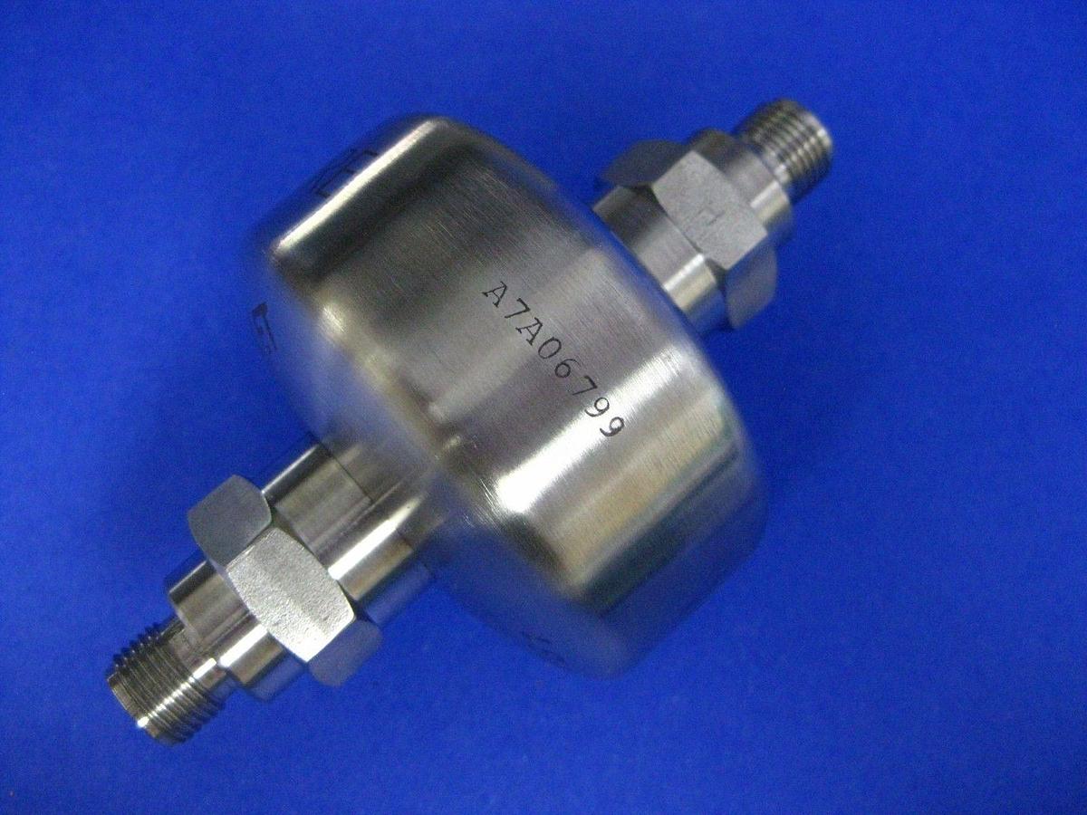 Used MILLIPORE, Wafergard, WGFG36WS1 Inline Gas Filter, 3/8", New No Box