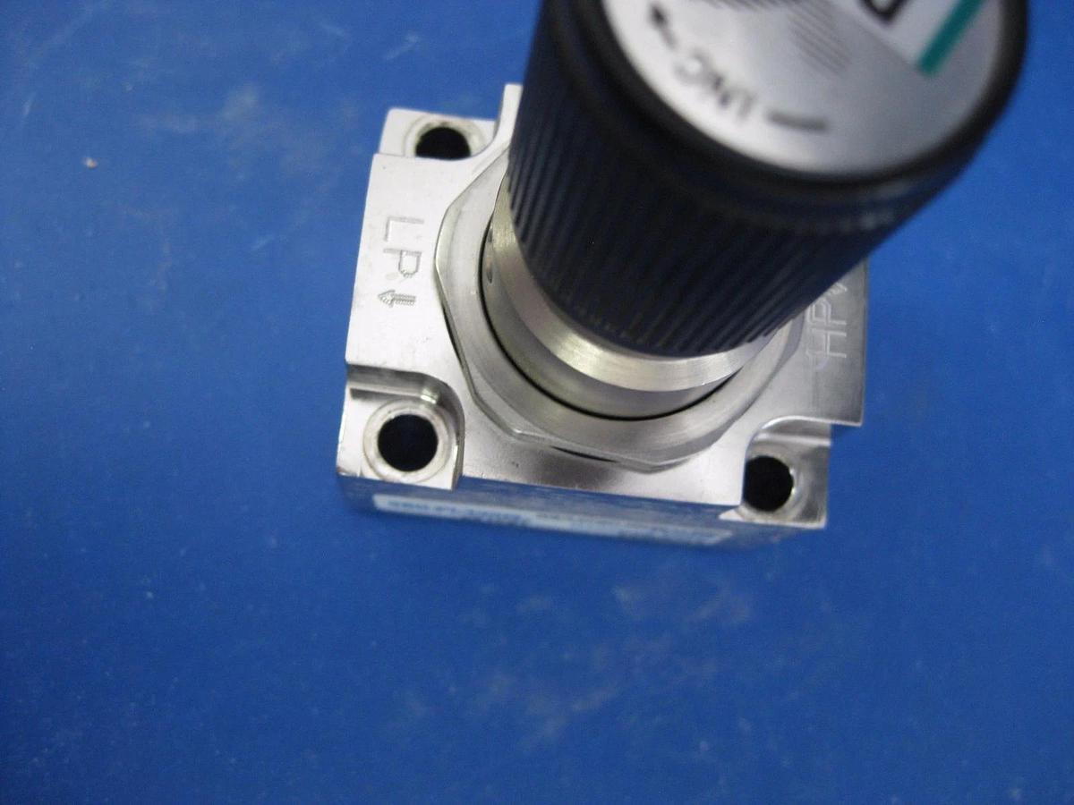 Used VERIFLO Regulator SQMICROHF502PCKD, Lot of 2