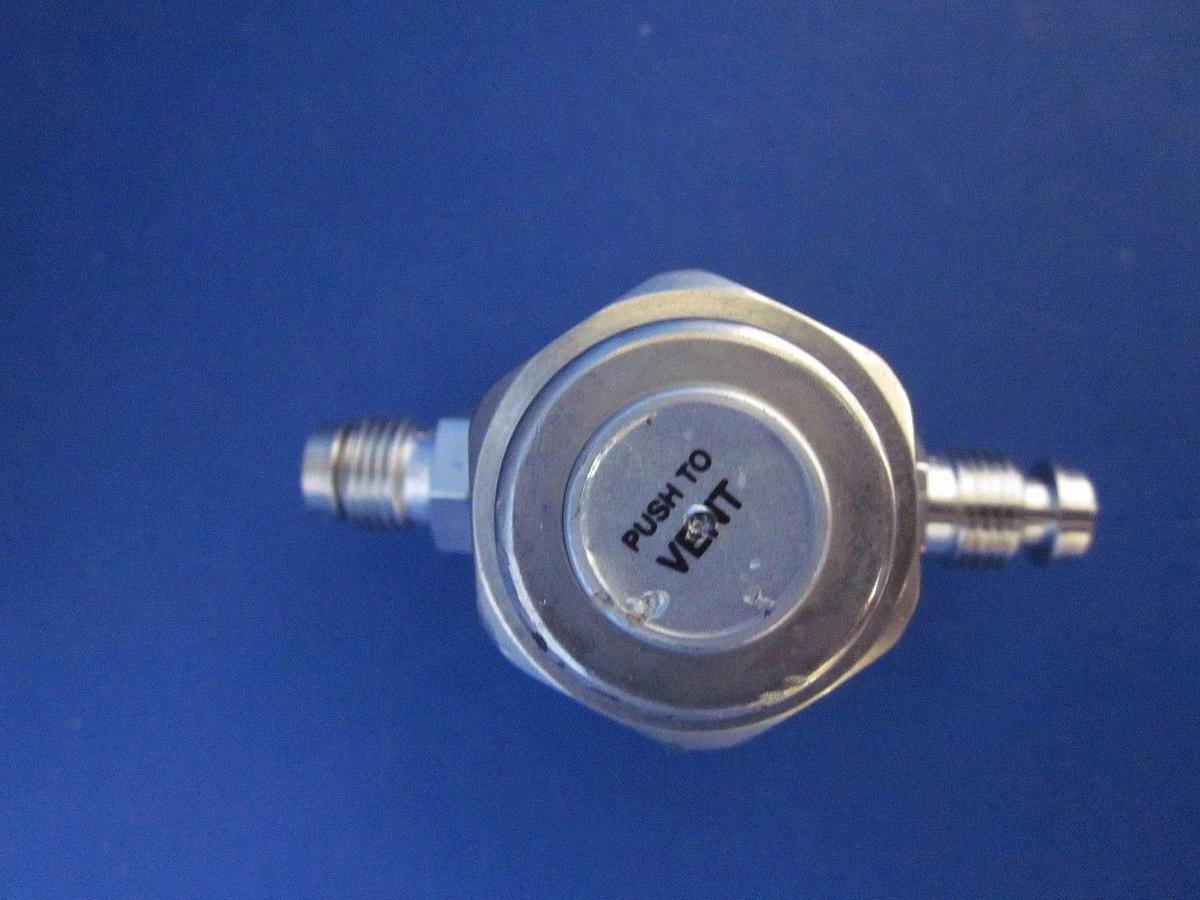 Used Veriflo HPV210S with Purge / Vent Button, 2 Ports - 1/4" Male VCR, Used