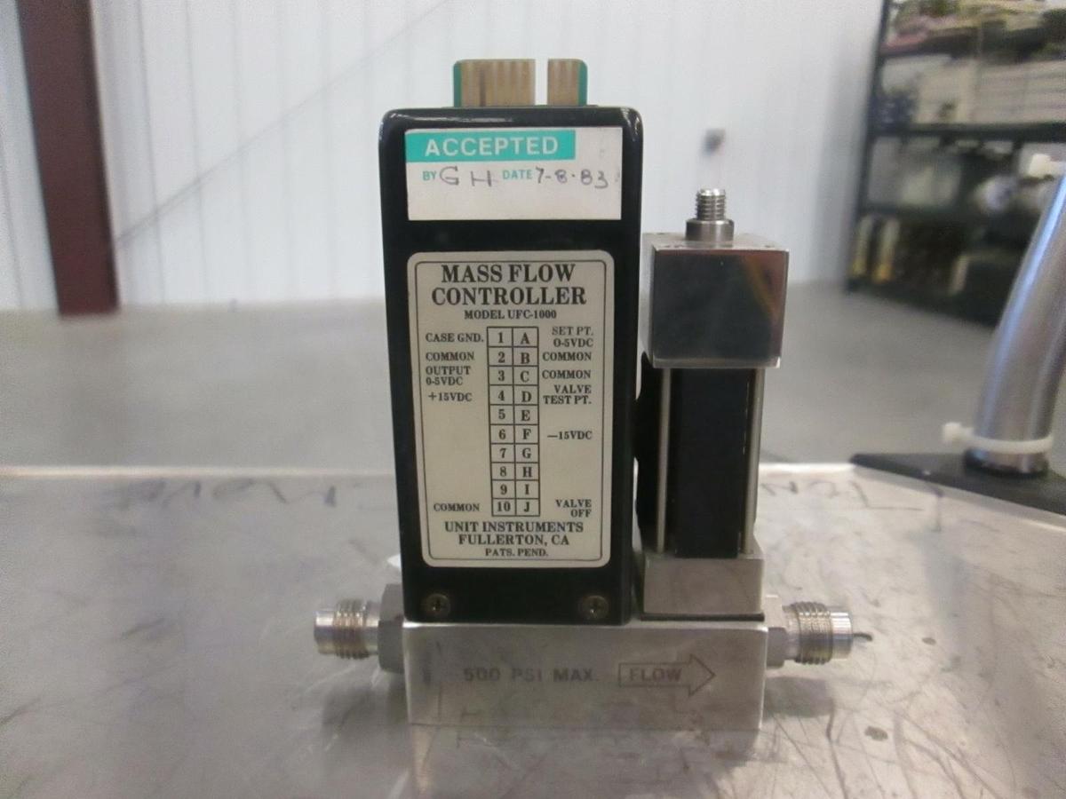 Used Unit UFC-1000 Mass Flow Controller MFC, HCL, 200 SCCM, Refurb