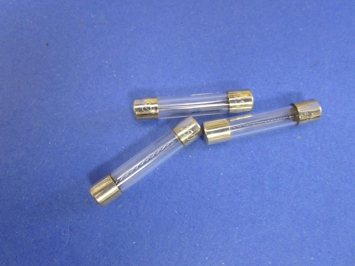SOC Miniature Fuses SS2 Glass Fuses 250V, 3A - Box of Approximately 300