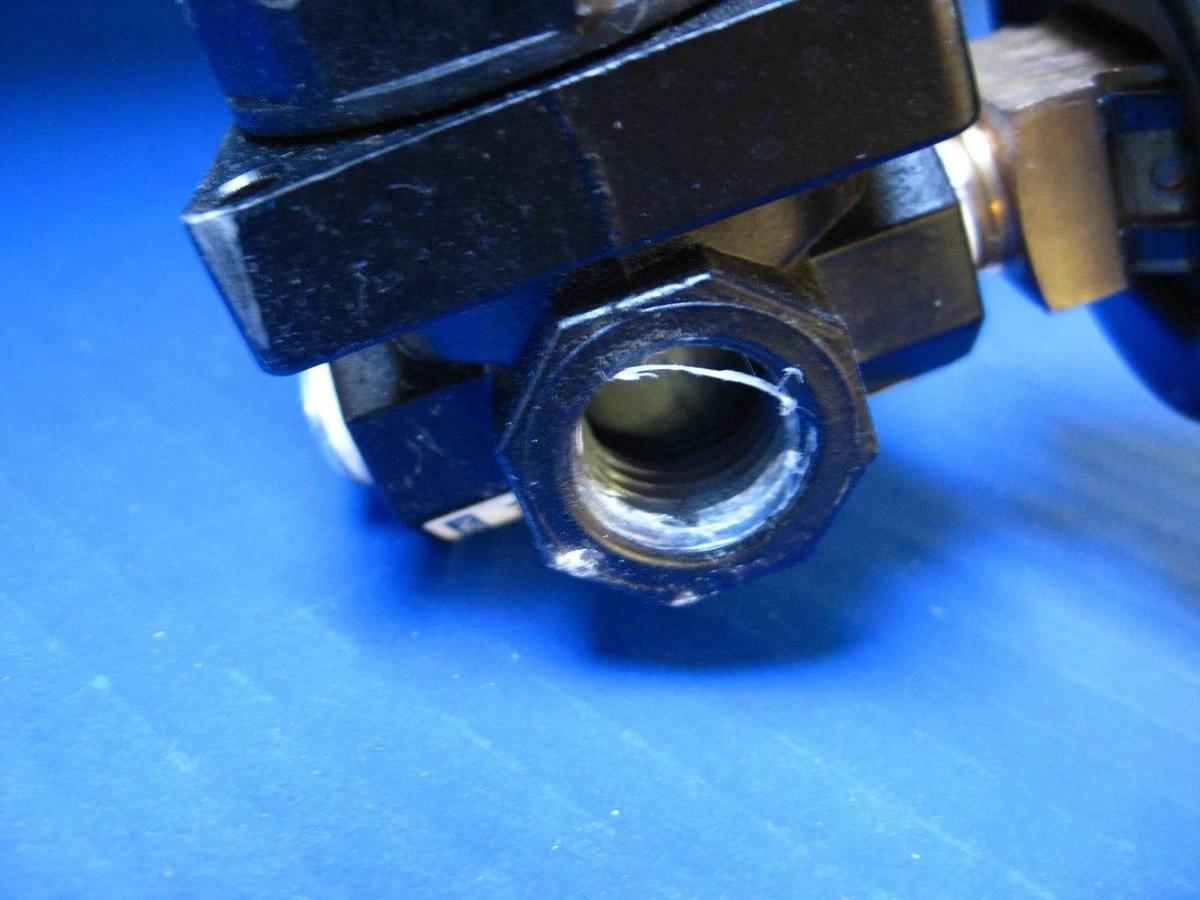 Used Wilkerson R00-02-G00 Regulator Assy w/ Nupro SS-8P6T 1/2" Plug Valve, Used