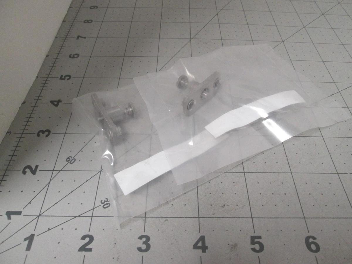 SPT Micro, 106547-04, Captive Screw 8-32 w/ Mounting Bracket, New, Lot of 2