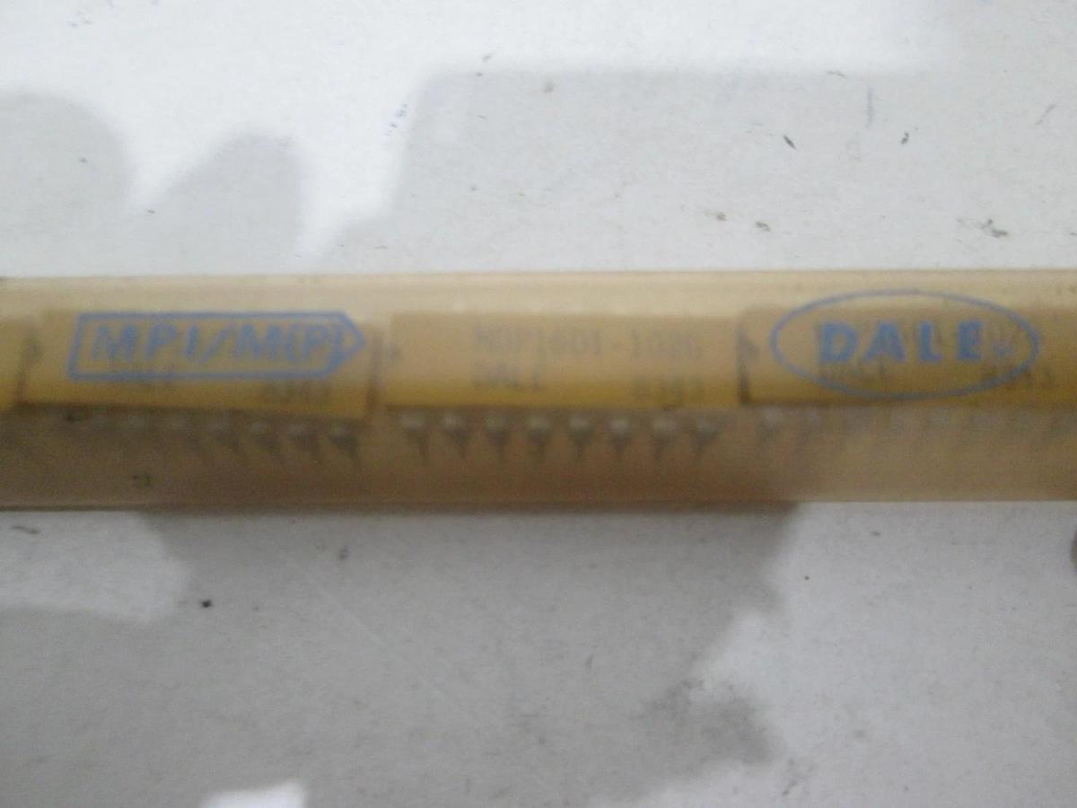 Dale, MDP1601-102G, Integrated Circuit, New, Lot of 26