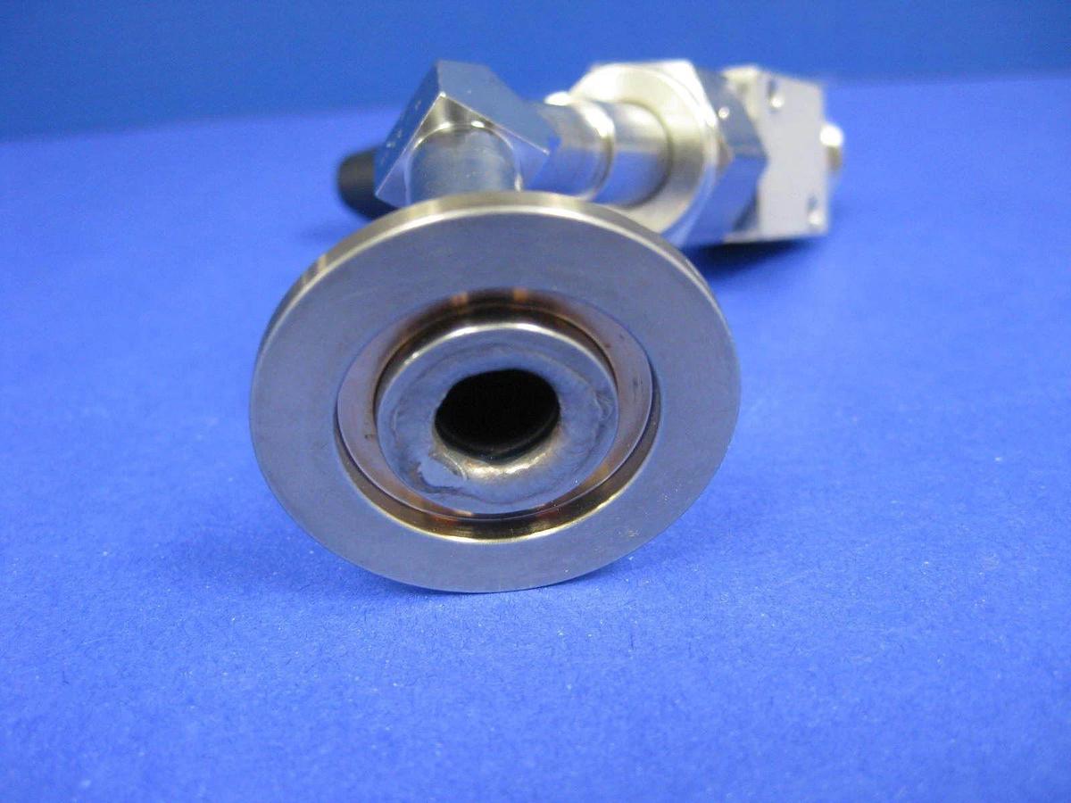 Used Fujikin 1/4 Turn Manual Shut Off Valve, 1/2" MVCR w/ NW25 Flange Adapter, Used