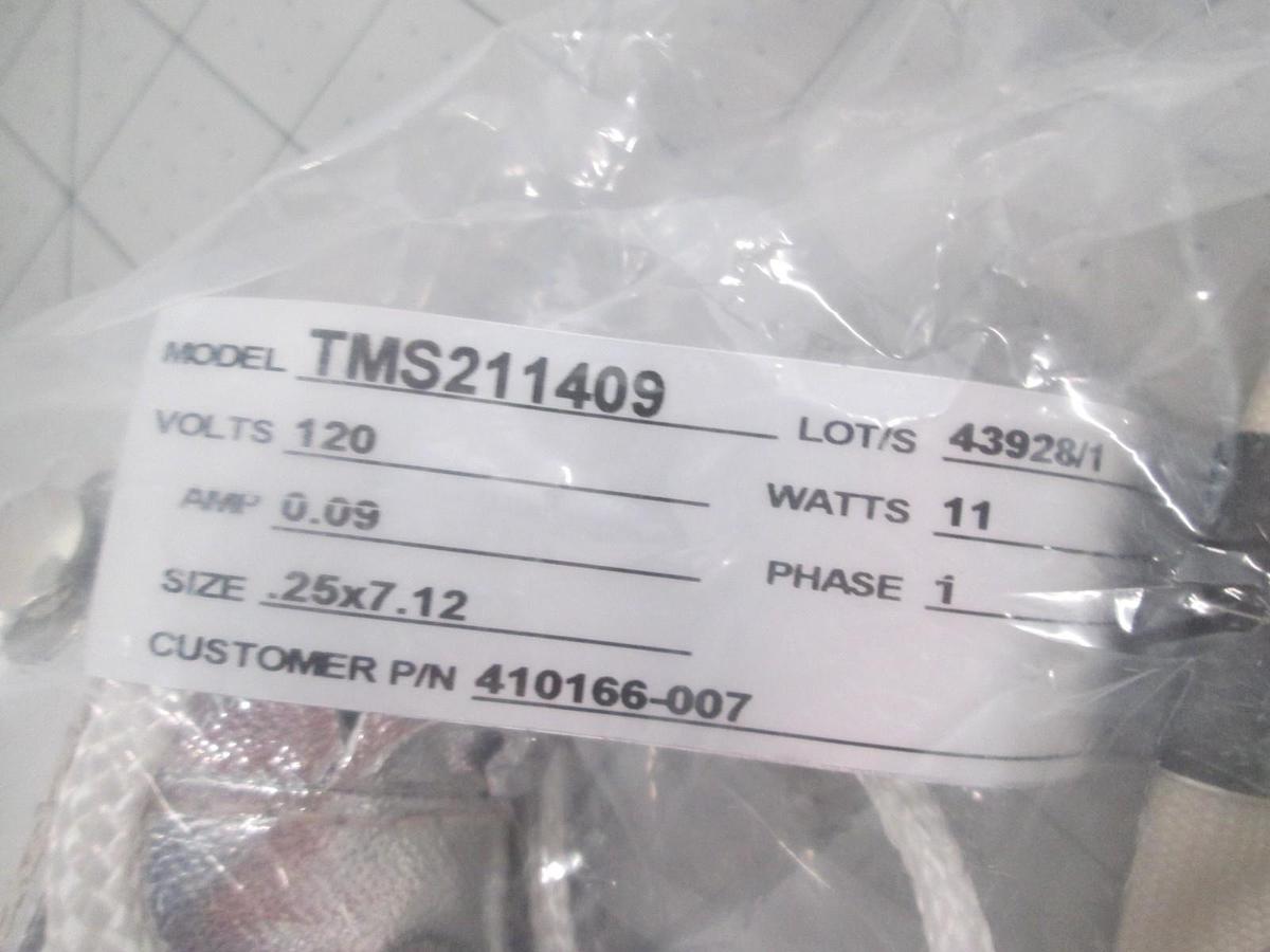 Used BH Thermal, Briskheat, TMS211409, Heater Jacket, 120V, 0.09A, 11W, Phase, New