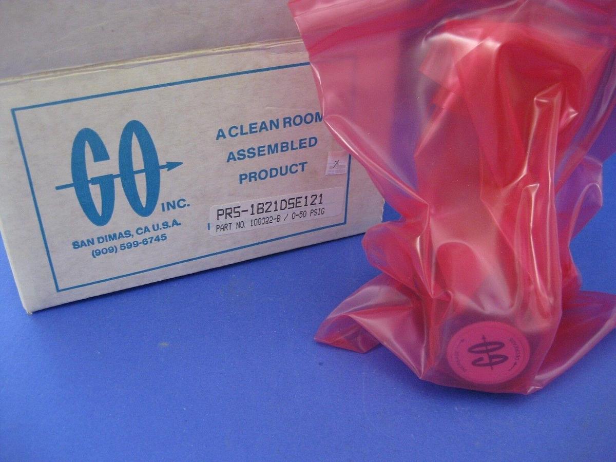Used Go Pressure Regulator PR5-1B21D5E121, 3 Ports, 1/4" FVCR, Cleanroom, New