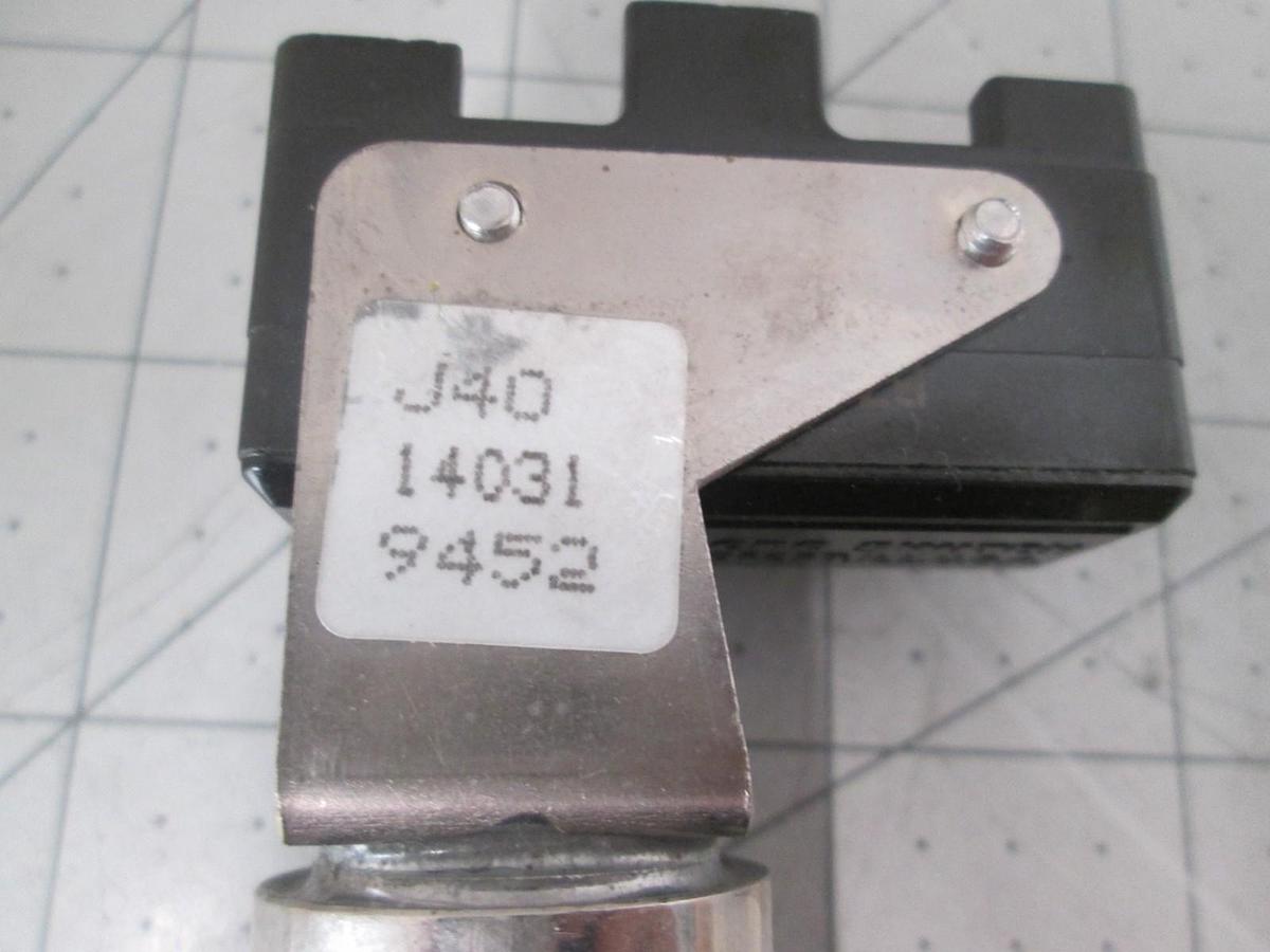 Used United Electric, J40 14031 9452, Pressure Switch, Used