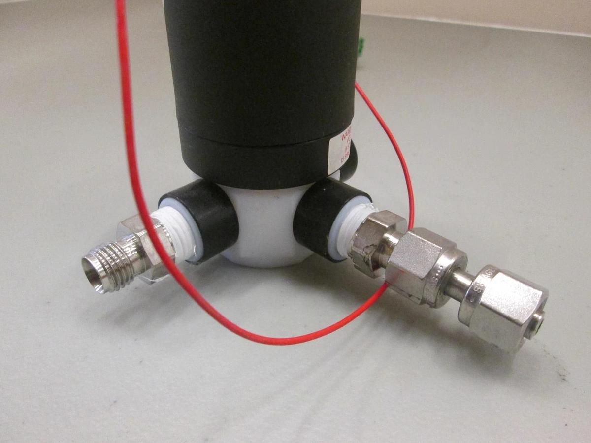 Used Furon, Solenoid Valve, DVX3-144D2, 100 PSI, Used
