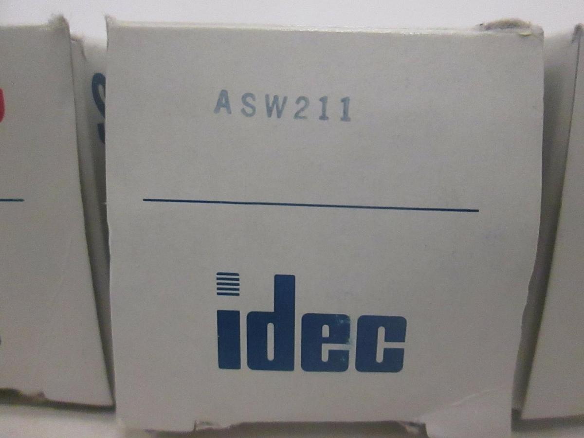 Idec, Selector Switch, ASW211, New, Lot of 4