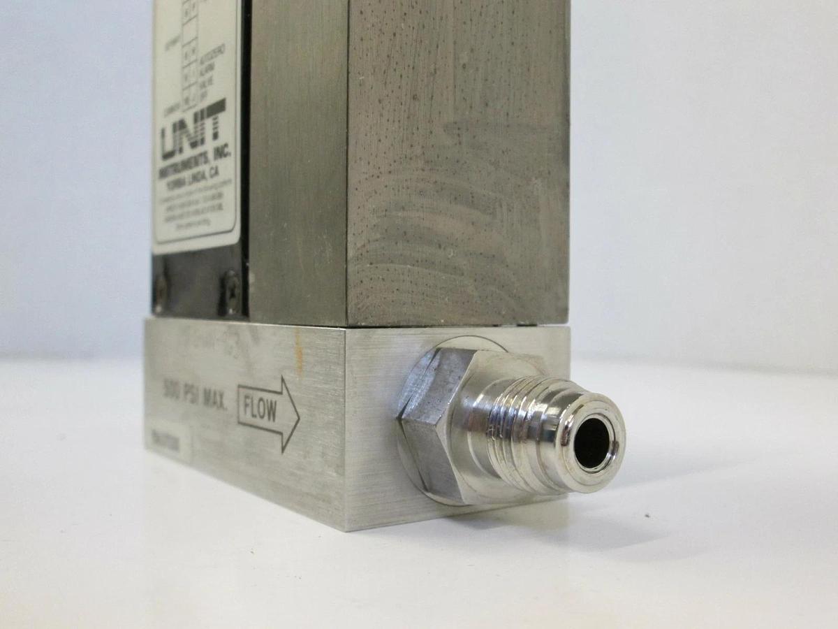 Used Unit UFC-1100A Mass Flow Controller MFC, O2, 1 SLPM, 1/4" Male