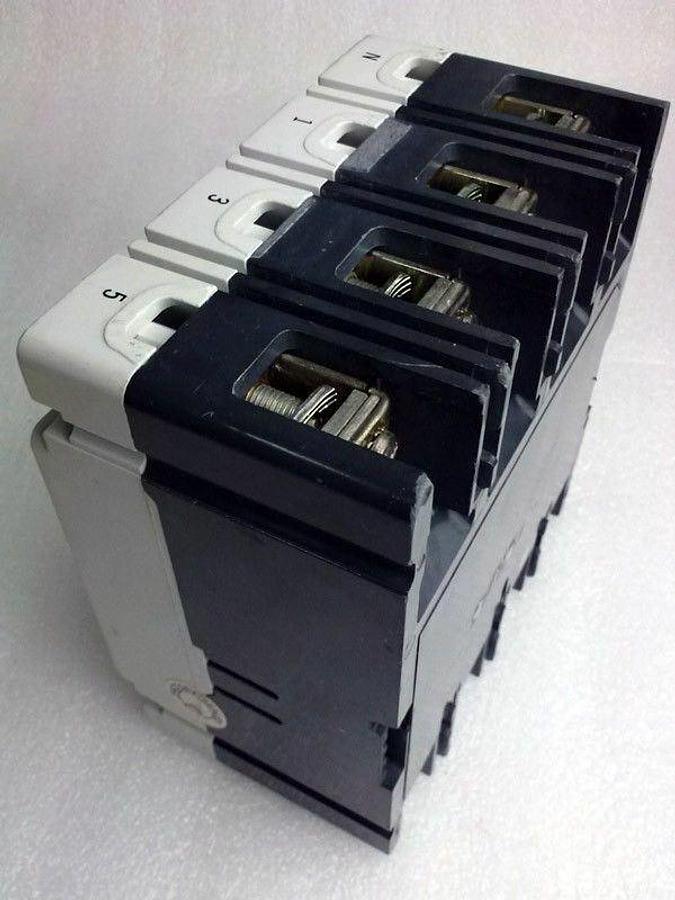 Used Cutler Hammer FWF4063OL Circuit Breaker,4 Pole 63 Amp 690V, Used
