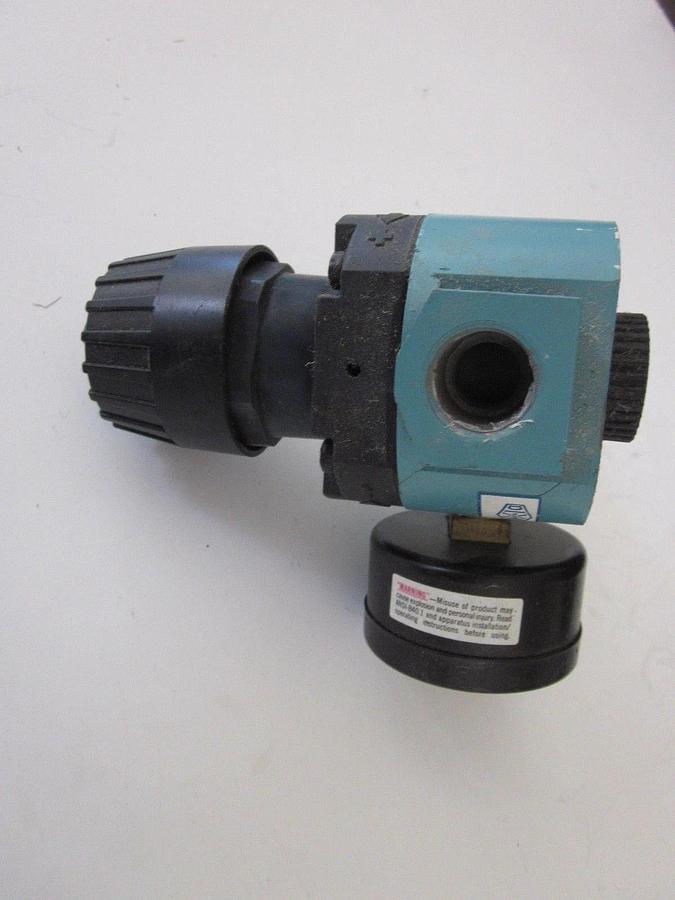 Used DIXON R16-04R REGULATOR WITH CONNECTOR AND GAUGE