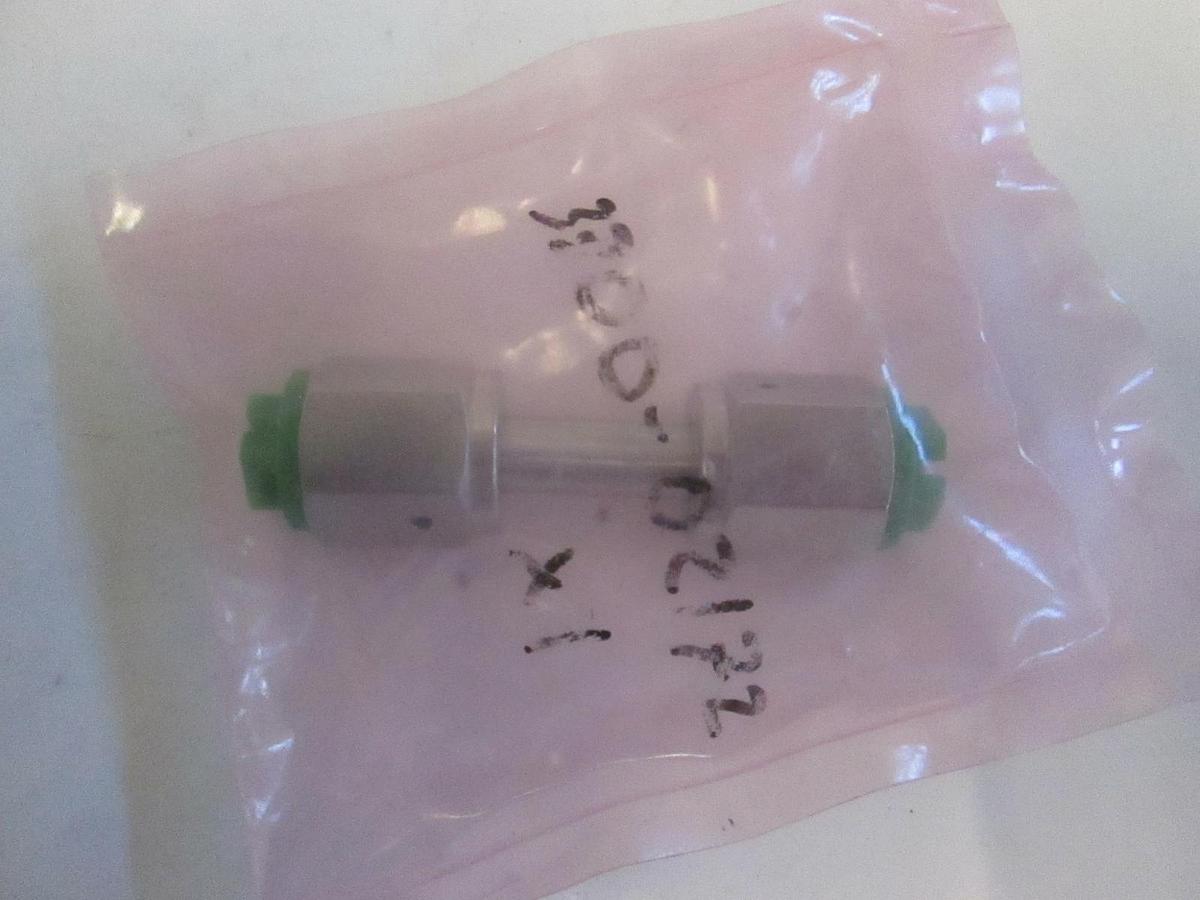 Used AMAT, 3300-02172, 1/4" FVCR Union, New
