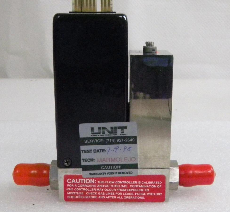 Used Unit UFC-1500A, Mass Flow Controller, Gas- SiH2Cl2, Range- 150 SCCM, 1/4" M I/O