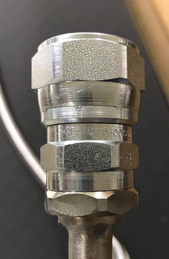 Stainless Steel Braided Hose 44"L, Eaton 5400-S588 x 1/2" MVCR, New