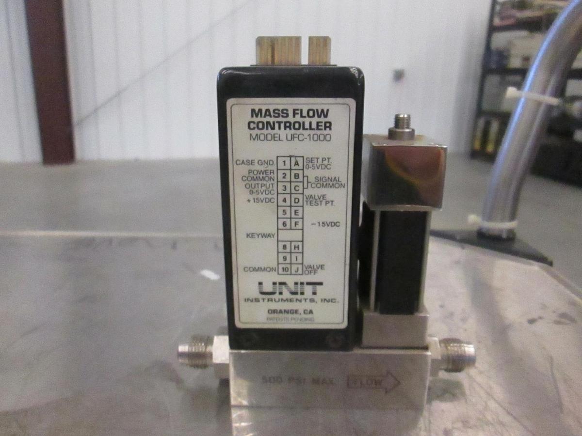 Used Unit UFC-1000 Mass Flow Controller MFC, 98%N2/PH3, 50 SCCM, Used