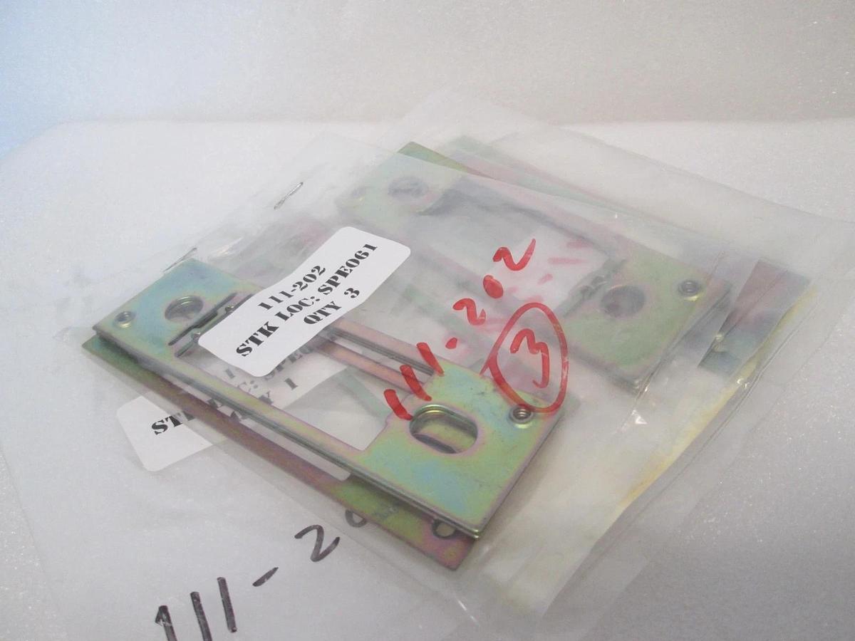 Face Mounting Plate, 111-202, New, Lot of 17