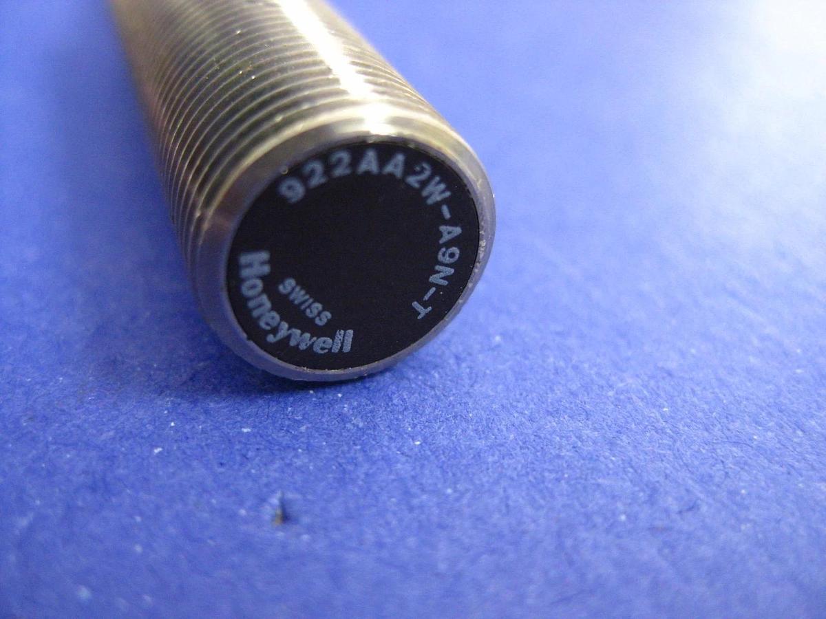 Honeywell 922 Series MicroSwitch Heavy Duty Proximity Sensor 922AA2W-A9N-T