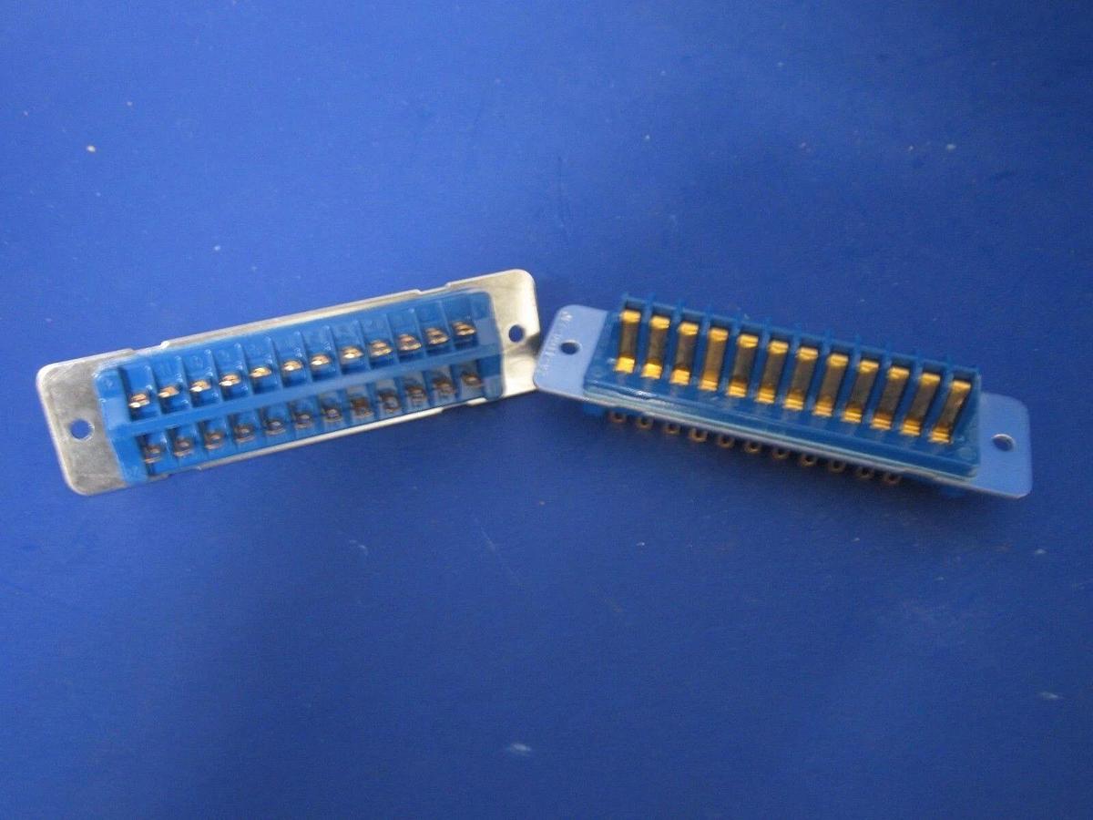 Used AMPHENOL 26-4100-24P Rectangular Power Connector, 24 Contacts, Lot of 2