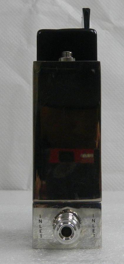 Used Unit UFC-1500A, Mass Flow Controller, Gas- NH3, Range- 5 SLM, 1/4" M I/O