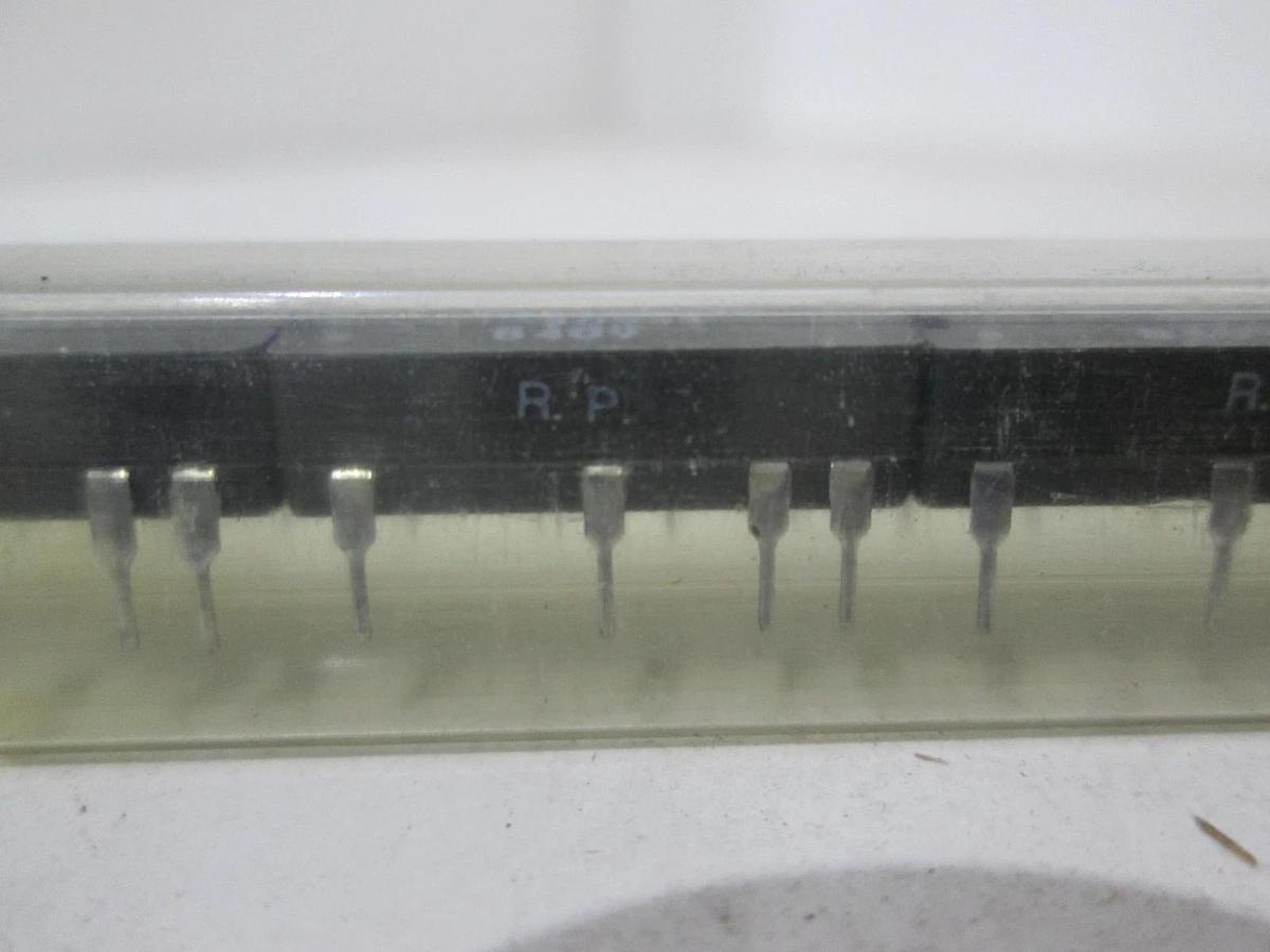 DL14CB250, Integrated Circuit, New, Lot of 25