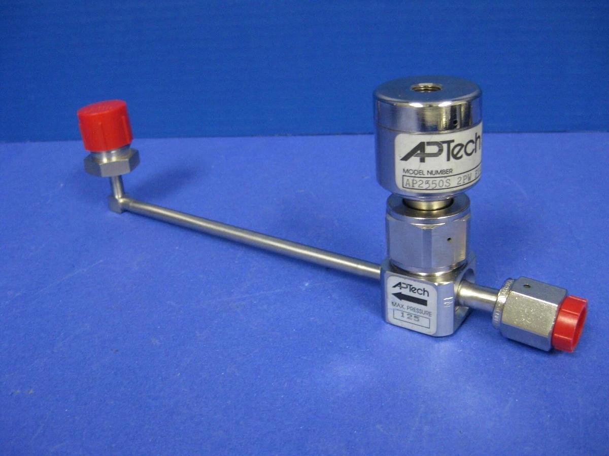 Used APTECH AP2550S 2PW FV4 TW4 Valve Assembly 1/4" FVCR x 1/2" MVCR