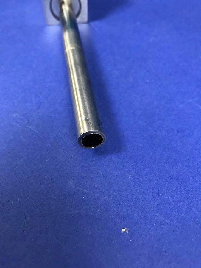 Used Veriflo 935TS8VCR8MXYK UHP High Flow Valve, 1/2" MVCR x 1/2" Tube, Used