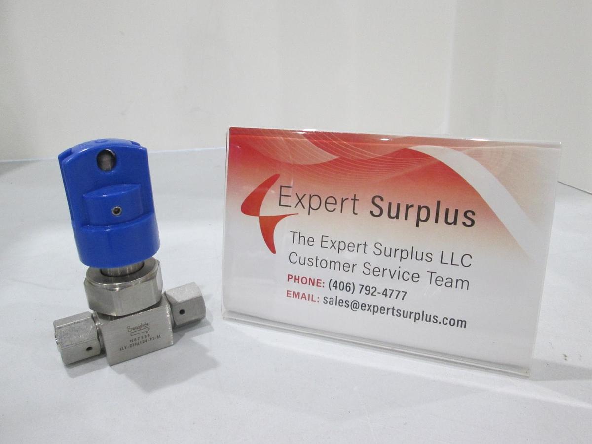 Used Swagelok, 6LV-DFHLFR4-P1-BL, Blue Manual Valve w/ Lock Out, New