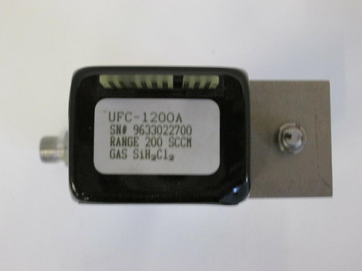 Used Unit UFC-1200A Mass Flow Controller MFC, SIH2CL2, 200 SCCM, 1/4" Male