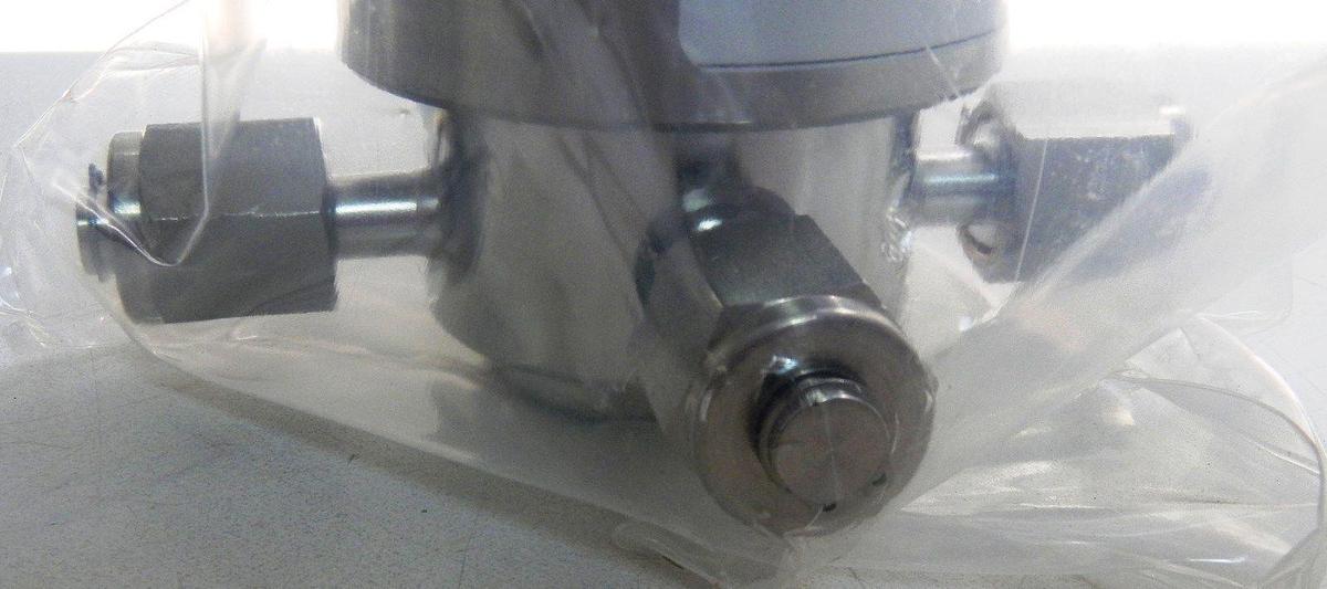Used Semi-Gas 3 Port Regulator, 033-0383, New in Sealed Bag