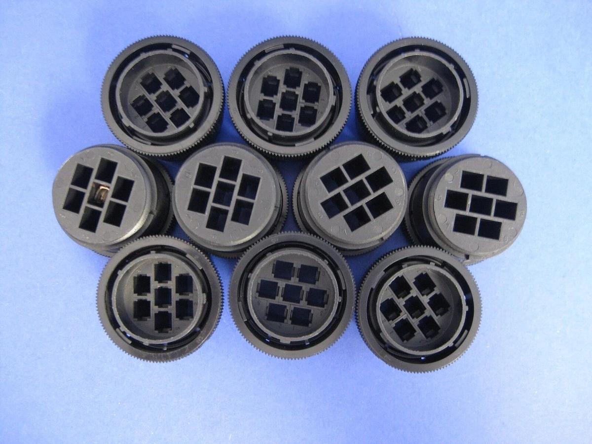 AMP  206226-1  Circular Connector Plug Housing, CPC , 7 Position, Lot of 17
