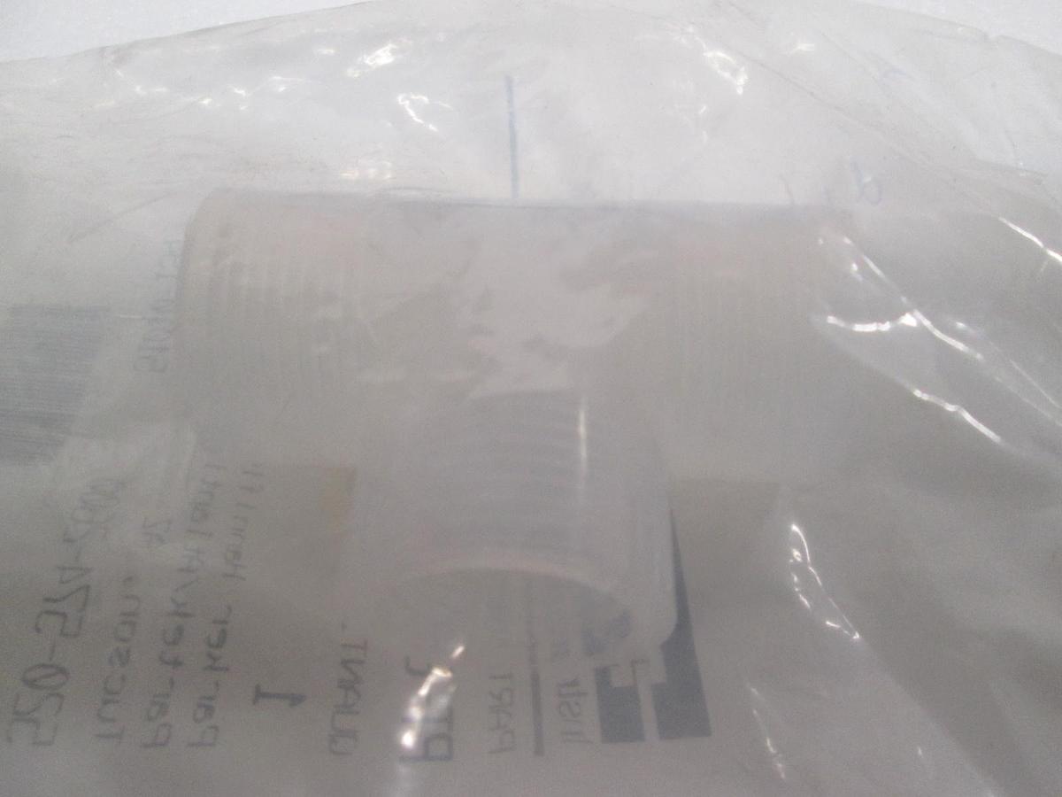 Used Parker, PT-8-P, Teflon Tee, 206-7248, New