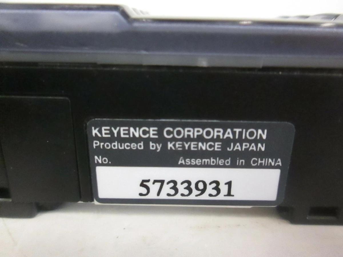Used Keyence, Fiber Optic Amplifier, FS-V22RP (3) w/ FS-V21R (1), Used, Lot of 4