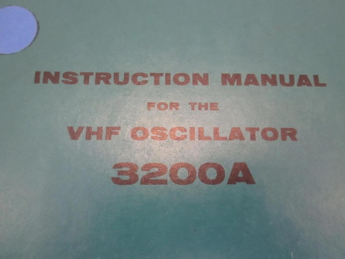 Used HP VHF Oscillator 3200A Instruction Manual, Used