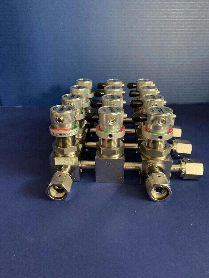 Used APTech AP4625SM (12) Manual Diaphragm Valve Manifold Assy w/ 12 Valves, Used