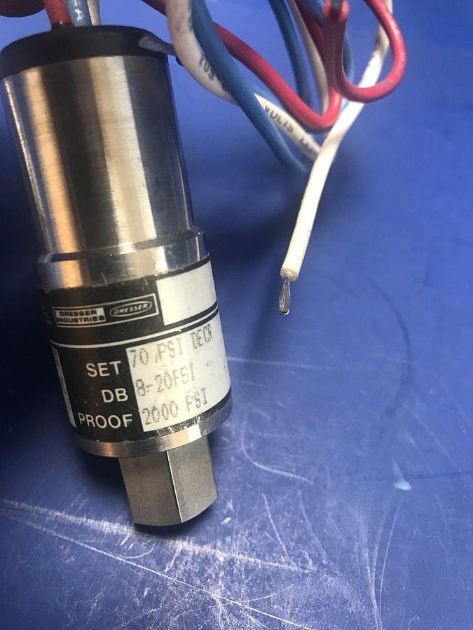 ASHCROFT APSNSDLS03 100 PSI Pressure Switch, New