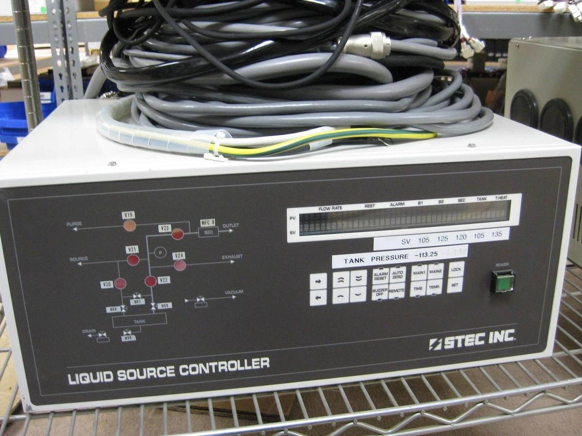 Used STEC LSC-6230-S3-11 Liquid Source Controller w/ SMT-8000, LSC-6200 and Cables