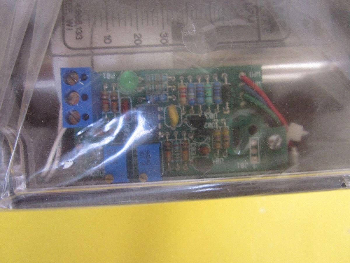 Lake Monitors Inline Flow Rate Meter/Transmitter R3S7WB15-LPM, AMAT #1040-01109