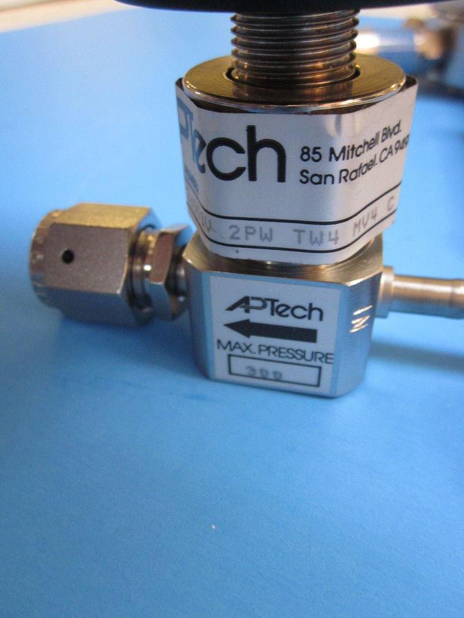 Used High Purity Gas Stick ASSY, 1/2" FVCR, Aptech AP1810 Regulator, SPAN 23-1161