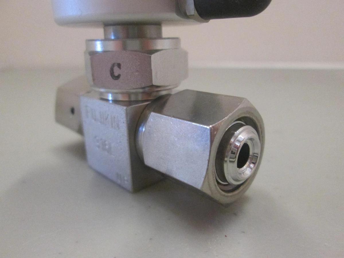 Used Fujikin Mega-Mini, 4-6kgf, Pneumatic Valve, 1/4" F UJR, Used